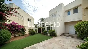 Private Pool | Large Plot | Lake View