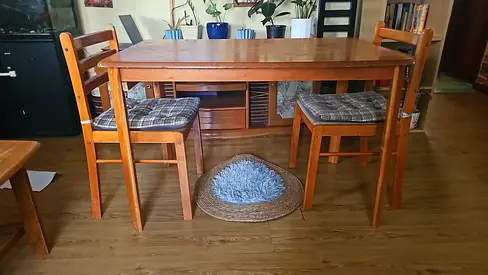 Solid wood dining table with 2 chairs - good condition