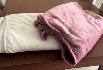 Soft Microfibre Throw Blankets - Pink and Cream, simple bed size