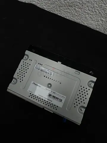 Pioneer DMH-A5650bt headunit for sale