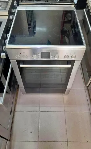Bosch 4 Burner Electric cooker 60 by 60cm