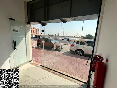 للايجار السنوي في عجمان - منطقة المويهات 3 - محل تجاري مميز - على شارع رئيسي - مساحة كبيرة تناسب مختلف الأنشطة - واجهة على شارع رئيسي- قريب لمخرج E311