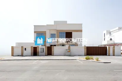 Brand New 6BR + Maid | Double Row | Community View