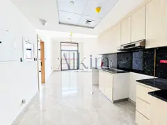 UNFURSNISHED | BRIGHT & SPACIOUS | HUGE BALCONY