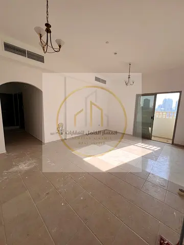 🏠 غرفتين وصالة للإيجار في القاسمية الند – 38,000 درهم | جيم ومسبح مجاني