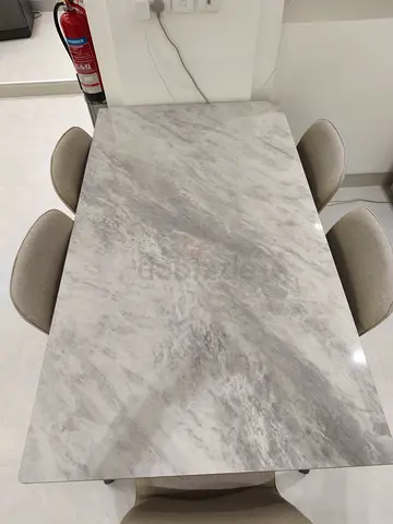 Dining Table Marble-top with 5 Upholstered Chairs - Excellent Condition