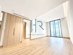Luxury Unit | 2 Months Free | Closed Kitchen