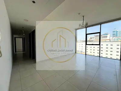 غرفتين ماستر وصاله في الممزر مع باركينج وجيم مجاني خزائن بالحائط بلكونه اطلاله بانورمايه مفتوحه