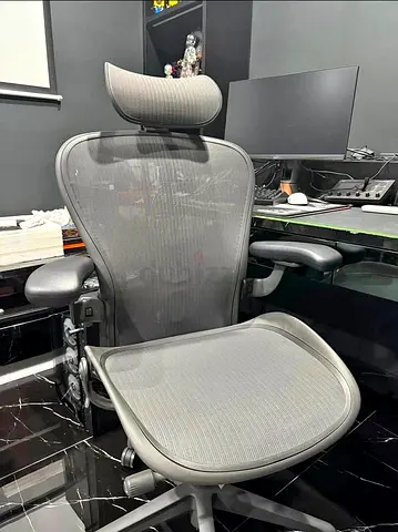 Remastered Version Herman Miller Aeron Office Chair Fully Options Excellent Condition