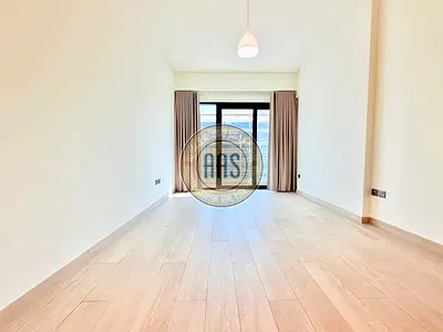 Boulevard view •• chiller free •• spacious layout •• very hot offer •• Ready to move