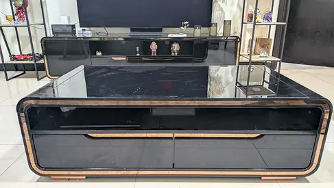 Modern Black Gloss Coffee Table - Sleek Curved Design