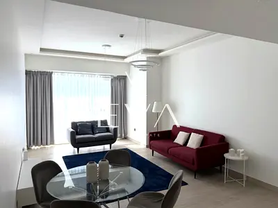 FULLY FURNISHED | LAKE VIEW | SMART HOME | VACANT