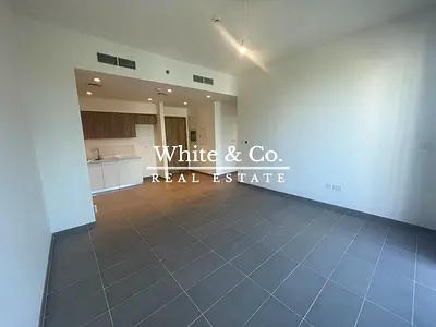 Great Location| High Floor|Access to Park