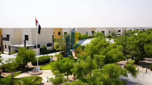 فيلا أنيقة مكونة من 3 غرف نوم للبيع في مدينة الشارقة المستدامة