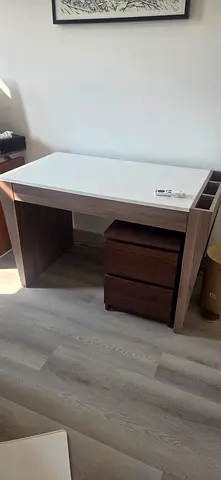 Compact wooden study desk (without the chest of drawers). 76cm high, 67cm deep, 120cm wide