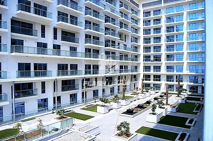 2 Bedroom Apartment with Stunning Water View