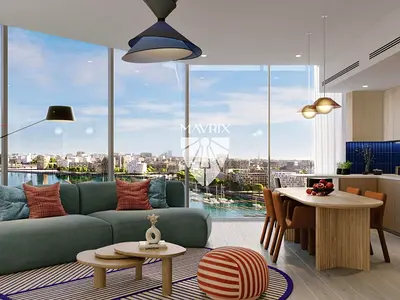 Exclusive | Mid floor | QE2 Waterfront View