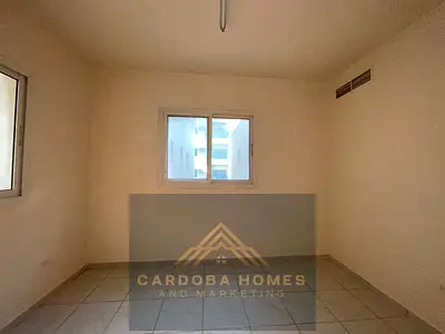 Spacious 1bhk available in near to Rolla mall only for family central ac end gas with landfree parking only 23k