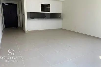Park and Pool Views | Large Layout | Ready to Move