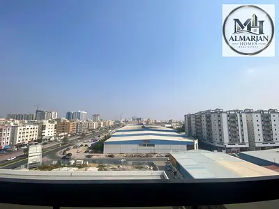 An excellent opportunity: a two-bedroom apartment with a living room, two bathrooms, a balcony, and built-in wall closets. Flexible payment terms are
