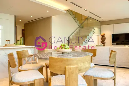 Luxurious villa in Danah Bay for yearly rent