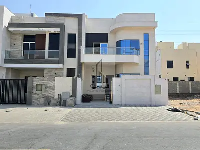 Modern 4-bedroom townhouse, freehold, registration fees included