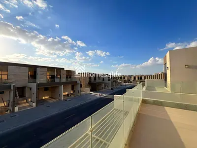 GORGEOUS - NEVER TENANTED - NEAR TO PARK