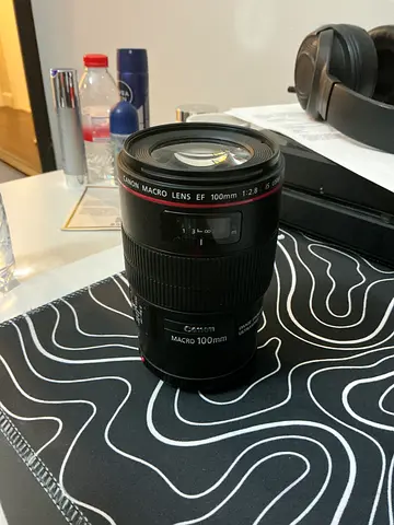 Canon EF 100mm f/2.8 Macro USM Lens - Good Condition