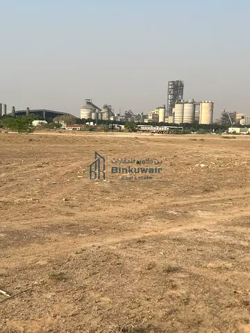 قطعه ارض مميزه ثالث قطعهمن طريق الذيد وامام مصنع الاسمنت