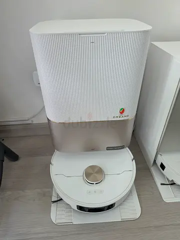 Dreame robot vacuum