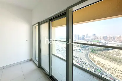 Well Maintained | Appliances | Spacious And Bright