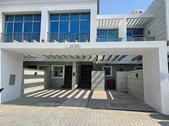 3BR+ Maid Townhouse | Spacious | SINGLE ROW