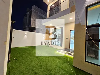 *Spacious 5BR Villa for Sale in Al Zahia*
