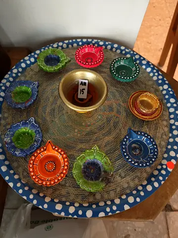 Hand-painted decorative diya/tea light holder -