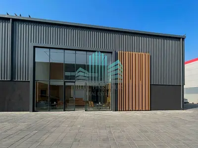 ROAD FACING | AVAILABLE IMMEDIATELY | WITH MEZZANINE