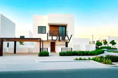 Exclusive Corner | Double Row | Ready to Move in