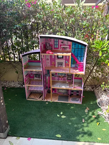 Mansion Dollhouse
