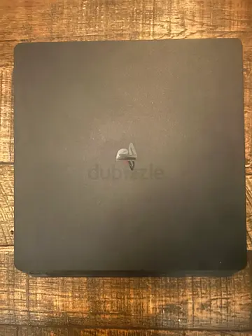 Sony PlayStation 4 console - black, good working condition