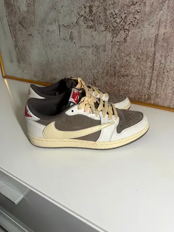 Air Jordan 1 Low Travis Scott Reverse Mocha Style, UK 6, No Box