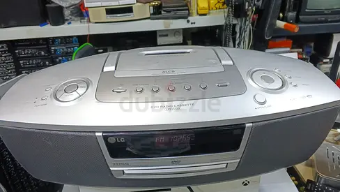 Lg DVD cassette player with fm