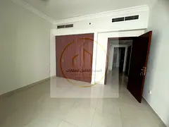 Maid's Room Laundry Room 4 Bathrooms Built-in Wardrobes Free Parking 1 Month Free Free Gym & Swimmin