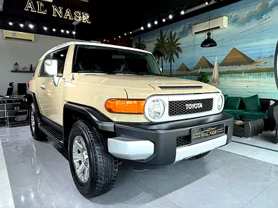 NO PAINT - Under WARRANTY- Like New - Only 40K Kilometers - Full Service History