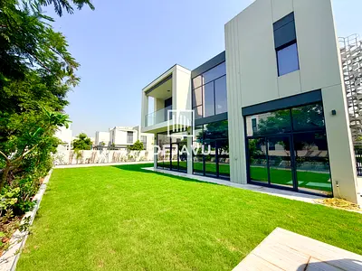 Spacious 5BR Villa | Private Garden | 8 Baths