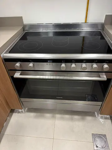 Siemens electric ceramic cooking range 90/60