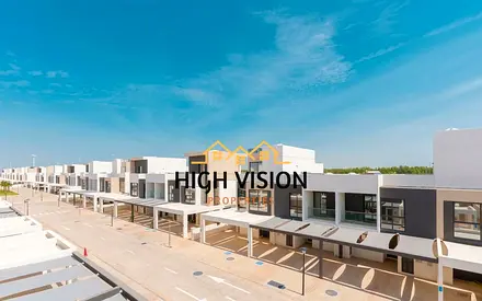 Spacious 5BR Townhouse | Vacant | Ready to Move In