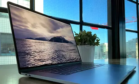 Macbook Pro i9 32G RAM