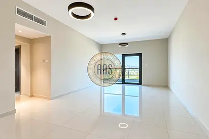 Huge Offer 2- car parking ~ Huge Size 2-Br apartment With Laundry Area . Sports city view €€