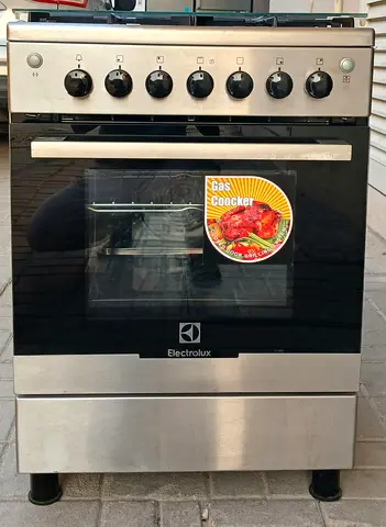Electrolux 60x60cm gas cooker 4burners good condition