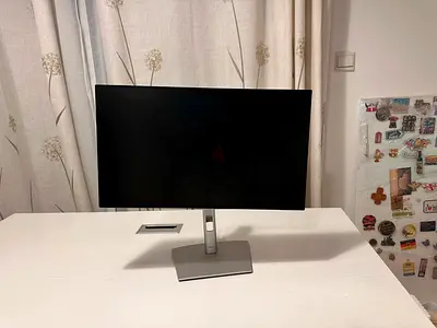 DELL Flat Panel Monitor for sale