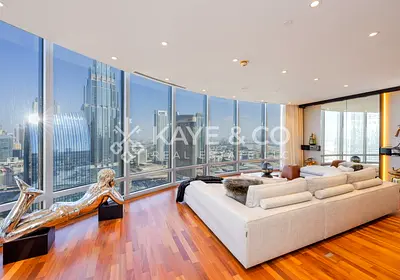Fully Upgraded | 2 Entrances | 1 Lift Access